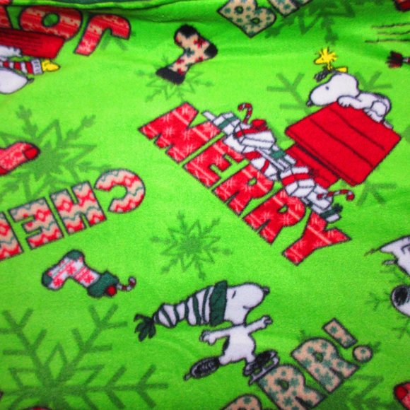 Peanuts Snoopy Joy Merry 86" x 58" Fleece Blanket - Picture 3 of 3